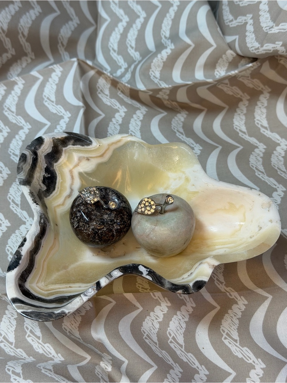 Decorative Zebra Onyx Shell Dish with Pair of Jeweled Apple Accents